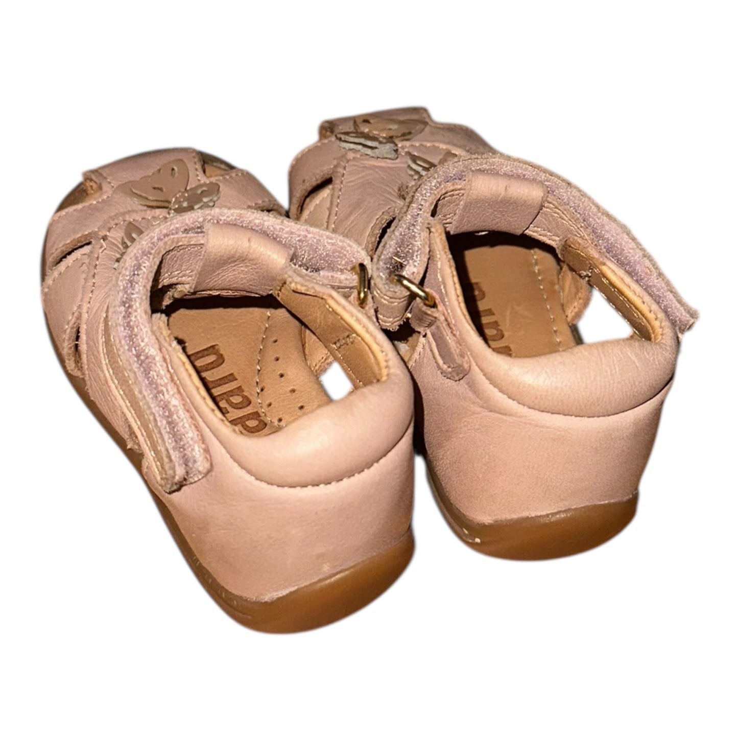 Sandalar